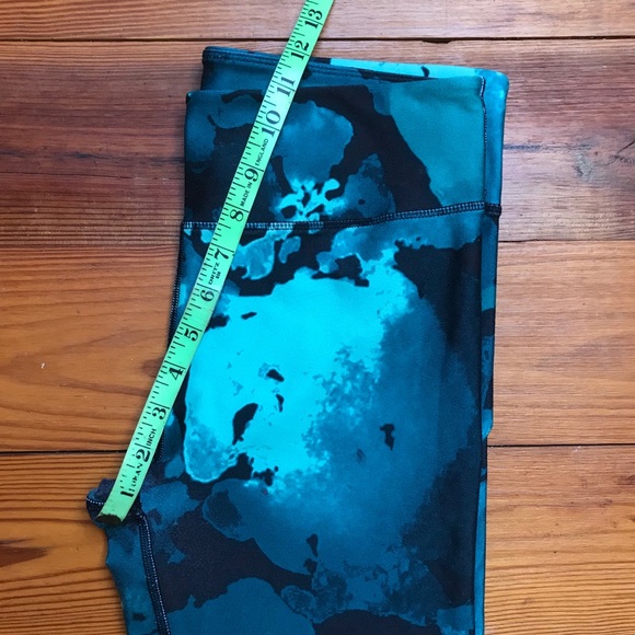 Fabletics Teal Floral Leggings, EUC, M - Picture 5 of 11